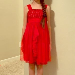 Sequined red lace dress